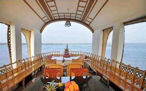 Top 15 Kumarakom Houseboats For Luxury Stay On Backwaters In 2023
