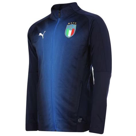 Soutiens les azzurri avec notre grand choix de maillots, shirts, vestes de foot officiels de l'équipe d'italie. Veste survêtement Italie bleu 2018 sur Foot.fr