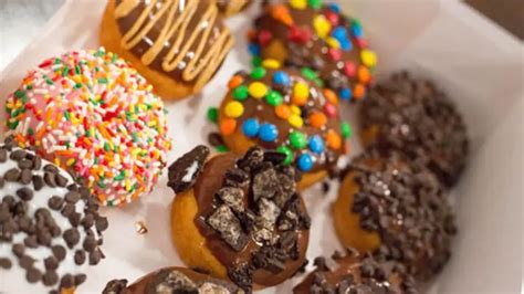 10 Dunkin Donut Munchkins Flavors Try Out On Your Next Visit
