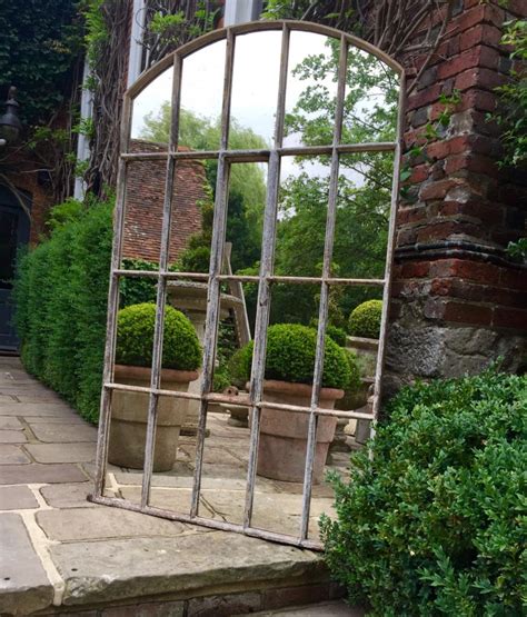 How To Use Mirrors In The Garden To Improve Your Design Pith Vigor
