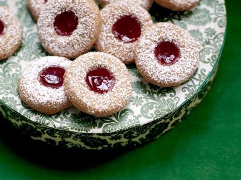 When you're a diabetic, the holiday dessert table can be a nightmare. 10 Guilt-Free Cookie Recipes