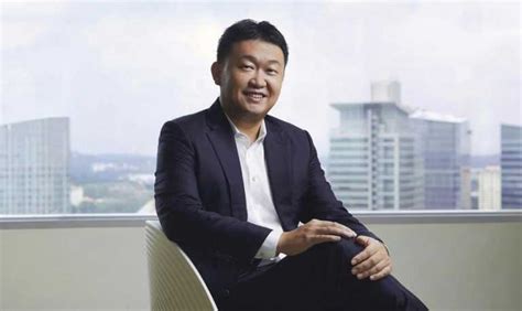 Li earned a degree in engineering from. Meet The Billionaire & Founder of Shopee, Forrest Li, The Businessman of the Year