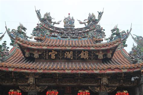 The site owner hides the web page description. 老古板的古建築之旅: 台灣寺廟的屋頂裝飾