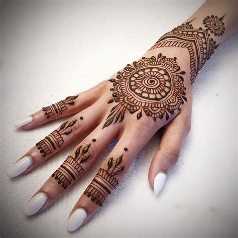 Stunning Yet Simple Arabic Mehndi Designs For Left Hand To Your Rescue When You Need To Be