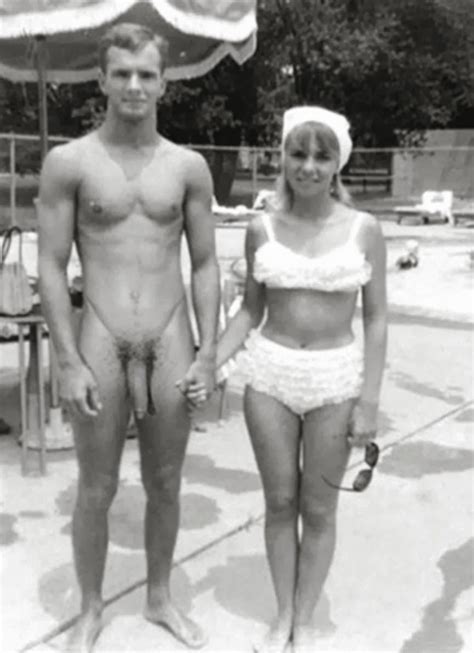 Vintage Cfnm Swimming Bobs And Vagene