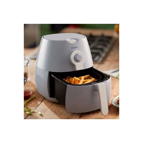 Philips unique rapid air technology lets you fry with air to make food that is crispy on the outside and tender on the inside. Philips HD9218/11 Daily Collection Air Fryer - Grey ...