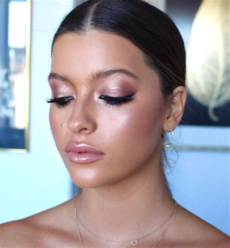 soft shimmery pink glowy makeup by makeupby andri bridesmaid makeup pink bridesmaid makeup