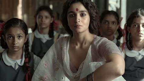 Gangubai Kathiawadi Review Alia Bhatt Gives Her Best Act