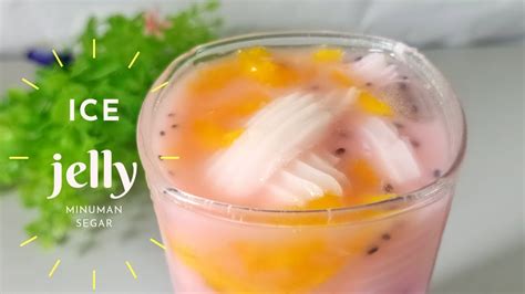 Rukita punya 10 resep minuman segar yang bisa kamu coba di rumah, nih! Resep Minuman Segar Es Jelly Kelapa Muda - YouTube