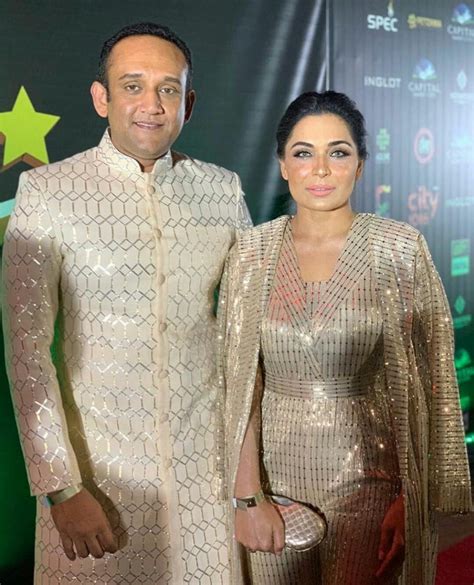 Meera Jee And Captain Naveed At The Red Carpet Of Pisa 2020 Fashion