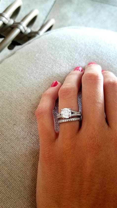 Pin By Anri Jacobs On Dream Wedding Split Shank Engagement Rings Split Shank Engagement Ring