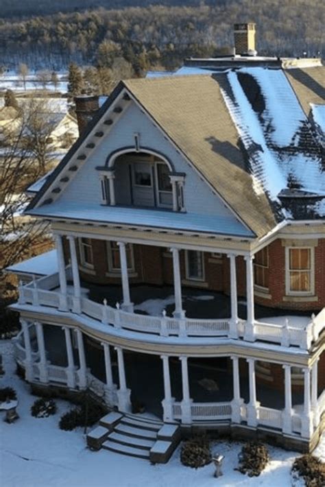 1902 Victorian Mansion For Sale In Smethport Pennsylvania — Captivating