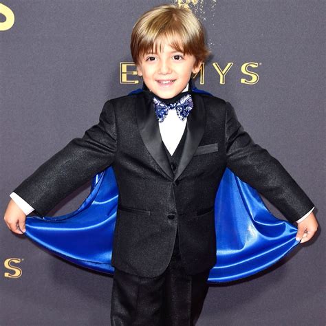 Jeremy Maguire Shows Off His Cape From Emmys 2017 Celebrities Candid Moments E News Canada