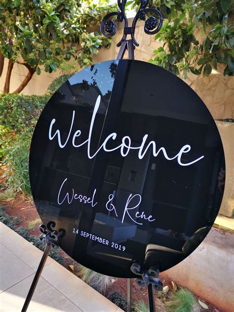 Round Black Acrylic Welcome Signs Mu