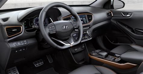 Hyundai's next electric car, the 2022 ioniq 5, is like the 1980s on wheels. 2022 Hyundai Ioniq Release Date, Interior, Price | Latest ...