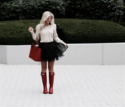 How To Style Wear Hunter Boots Beyoutiful Blog