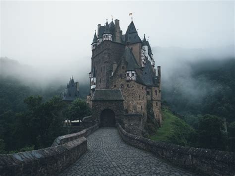 The Ancient Castle Eltz Verse Germany Wallpapers And Images