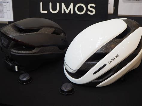 自転車販売店で取り扱いスタート！ ウインカー機能も搭載の進化型スマートヘルメット「ultra」｜lumos Bicycle Club