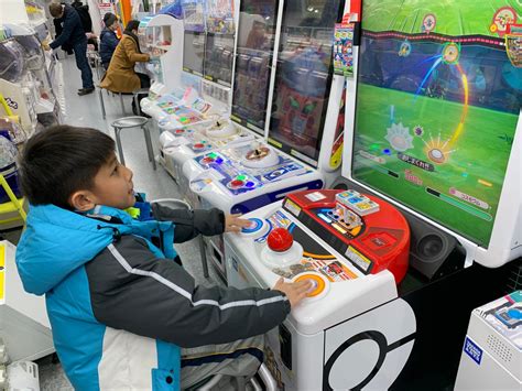 Kids Are Really Good In Playing Arcade Miniliew