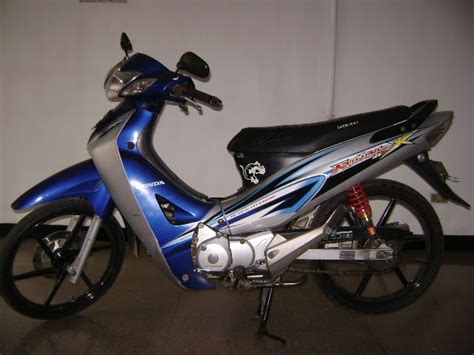 Jun 12, 2021 · pt astra daihatsu motor (adm) menyediakan fasilitas pembelajaran otomotif untuk smk (sekolah menengah kejuruan) al mufti di subang. motor-motor modifikasi: Honda Kharisma Modifikasi