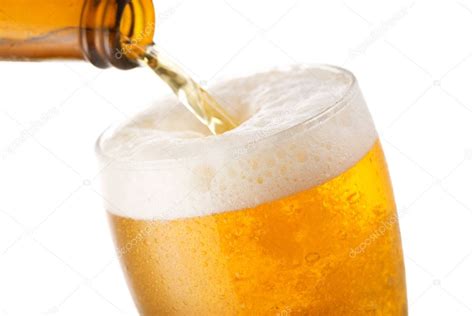 Beer Pouring Into Glass — Stock Photo © Nitrub 128927170