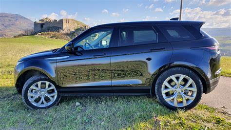 Apa yang saya hendak kongsi di sini kepada kawan2 dan rakan2 sepejuangan serba sedikit ini boleh membantu semua untuk mencari wang tak guna la kalau kite masuk persatuan atau baju kalau saya tidak dapat kongsikan bersama kawan2 dan saudara2 semua. Ranger Rover Evoque, grande attesa per la versione Full ...