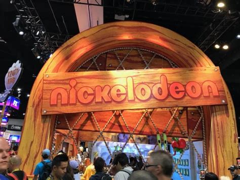 Krusty bucket chum bucket krusty krab goo lagoon. Nickelodeon Brings Krusty Krab, Spongebob Landmarks To ...