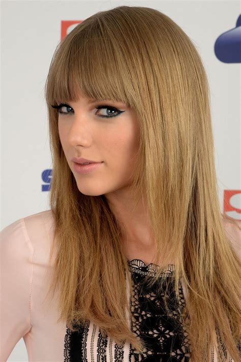 Well This Is Clearly Taylor Swifts Coolest Eye Makeup Look Yet Glamour