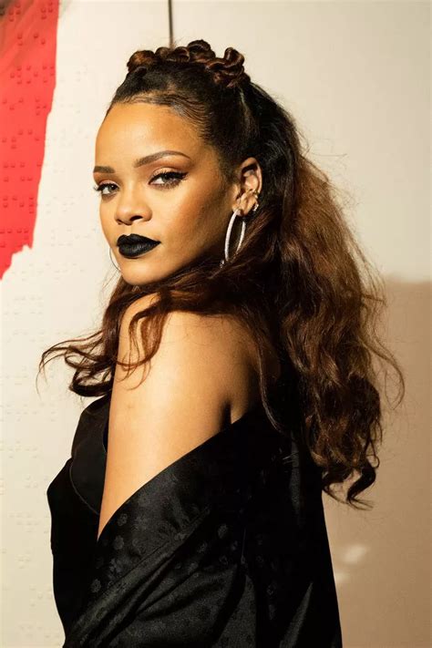 Rihanna Hairstyles Half Up A Half Up Half Down Hairstyle With Bantu