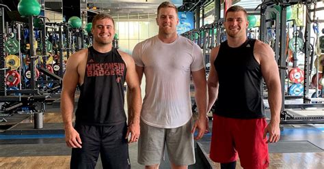 Tj watt ретвитнул(а) blitzburgh ✨. T.J. Watt enjoying offseason workouts with fellow NFL brothers
