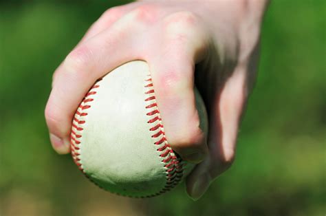Four Types Of Fastballs And How To Throw Them