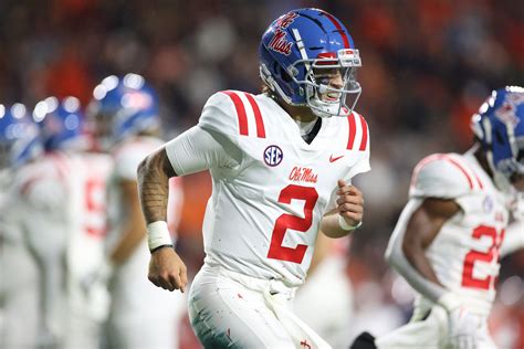 No 10 Ole Miss Falls At No 18 Auburn As Offense Sputters In Second