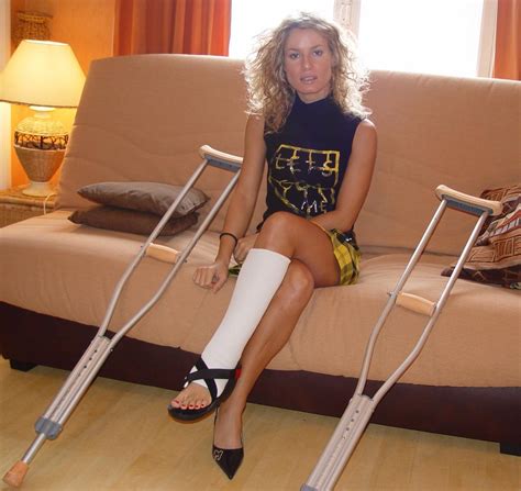 Javiercast Casts Braces Sprain Crutches Wheelchair Bandage