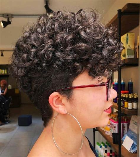 15 Stylish Pixie Cuts For Curly Hair In 2024 Hairstylecamp