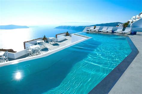 Katikies Hotels In Oia Amazing Swimming Pools Santorini Hotels Pool