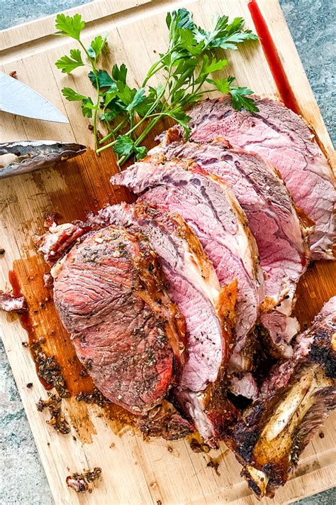 The prep time for this meal is ten minutes or less and once it's in the oven, you barely have to think. The Best Slow Roasted Prime Rib ~ amycaseycooks