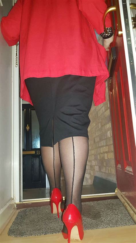 Pin By Barry Yates On Mistress Lisa Cheer Skirts Fashion Stockings