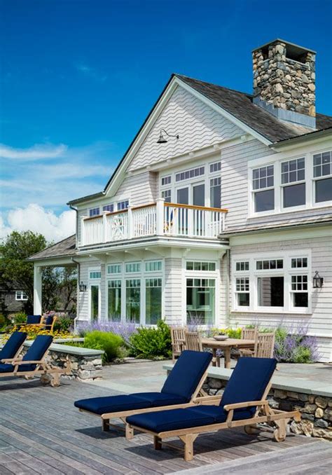 Beach Pretty House Tours A Coastal Retreat In Jamestown Rhode Island