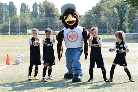 Sommercamp Ii Eintracht Frankfurt Fu Ballschule
