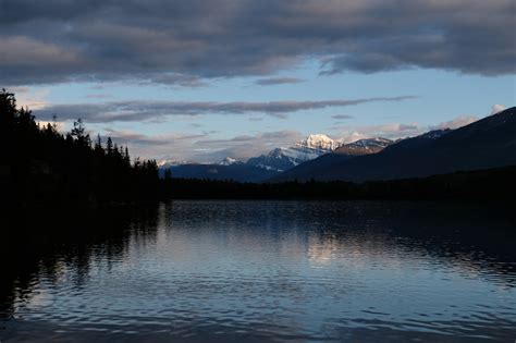 Best Places To View A Sunset In The Canadian Rockies Travel Beyonder