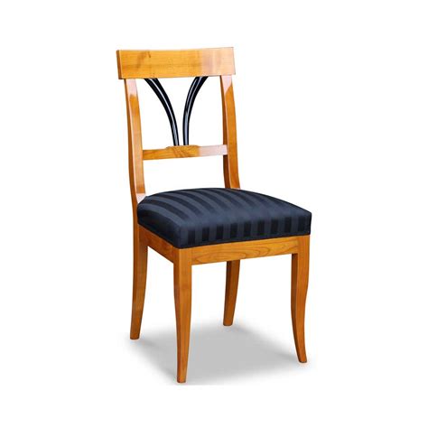 Entdecke 32 anzeigen für kirschbaum stühle gebraucht zu bestpreisen. Biedermeier Kirschbaum Stuhl massiv
