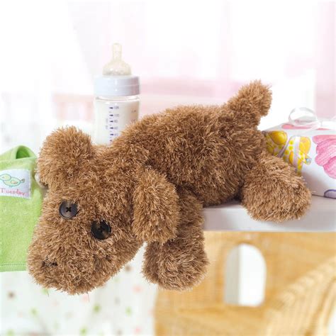 Dieser kleine hund ist so süß, dass er klein und groß zu begeistern weiß. Strick-Hund als Kuscheltier | Kuscheltiere stricken, Tiere ...