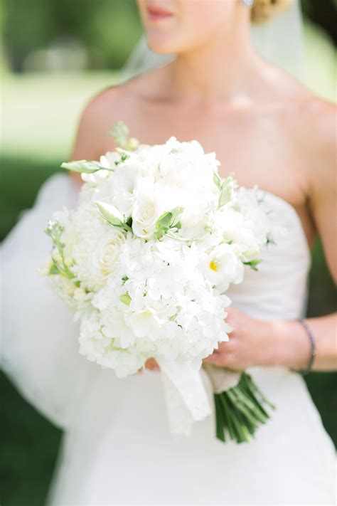 Perfect for brides or bridesmaids. 20 Hydrangea Wedding Bouquets Any Bride Would Love ...