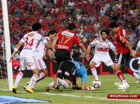 شاهد بالفيديو مباراة الأهلي المصري أمام الدحيل القطري ببطولة كأس العالم للأندية المقامة في قطر، على أن يلتقي الفائز بينهما ببايرن ميونخ في نصف النهائي. صور لاعبين النادى الاهلى المصري 2011, جميع صور لاعبى ...
