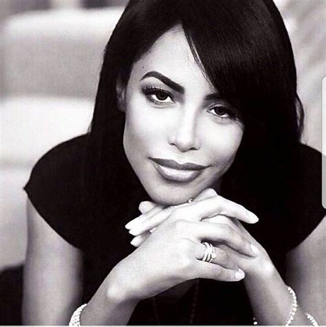She Had The Perfect Face 👼🏽 Aaliyah Aaliyah Aaliyah Style Aaliyah
