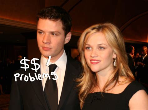 Reese Witherspoon Recalls Being Flummoxed By Ex Husband Ryan Phillippe S Infamous Oscars