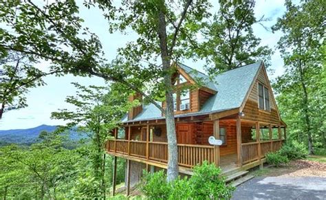 Call us today if you want to vacation away from it all, but want to be only minutes away from excitement and adventure! Mountain Log Cabin in Pigeon Forge | Tennessee