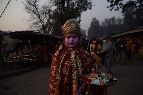 in pictures devotees throng pashupatinath temple to offer prayers to lord shiva myrepublica