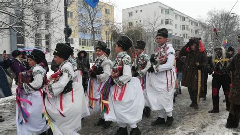 Tradiţii şi Obiceiuri De Anul Nou Monitorul De Botoșani