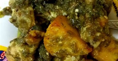 Sajikan ayam goreng dengan sambal hijau dan pelengkap. RESEPI : AYAM MASAK SAMBAL HIJAU ~ My Story Board